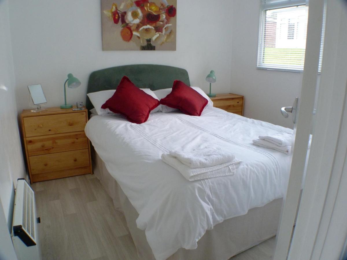 Chalet For Two - ดาร์ตมัธ ภายนอก รูปภาพ